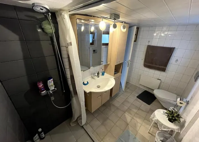 Joli Paisible Appartement *